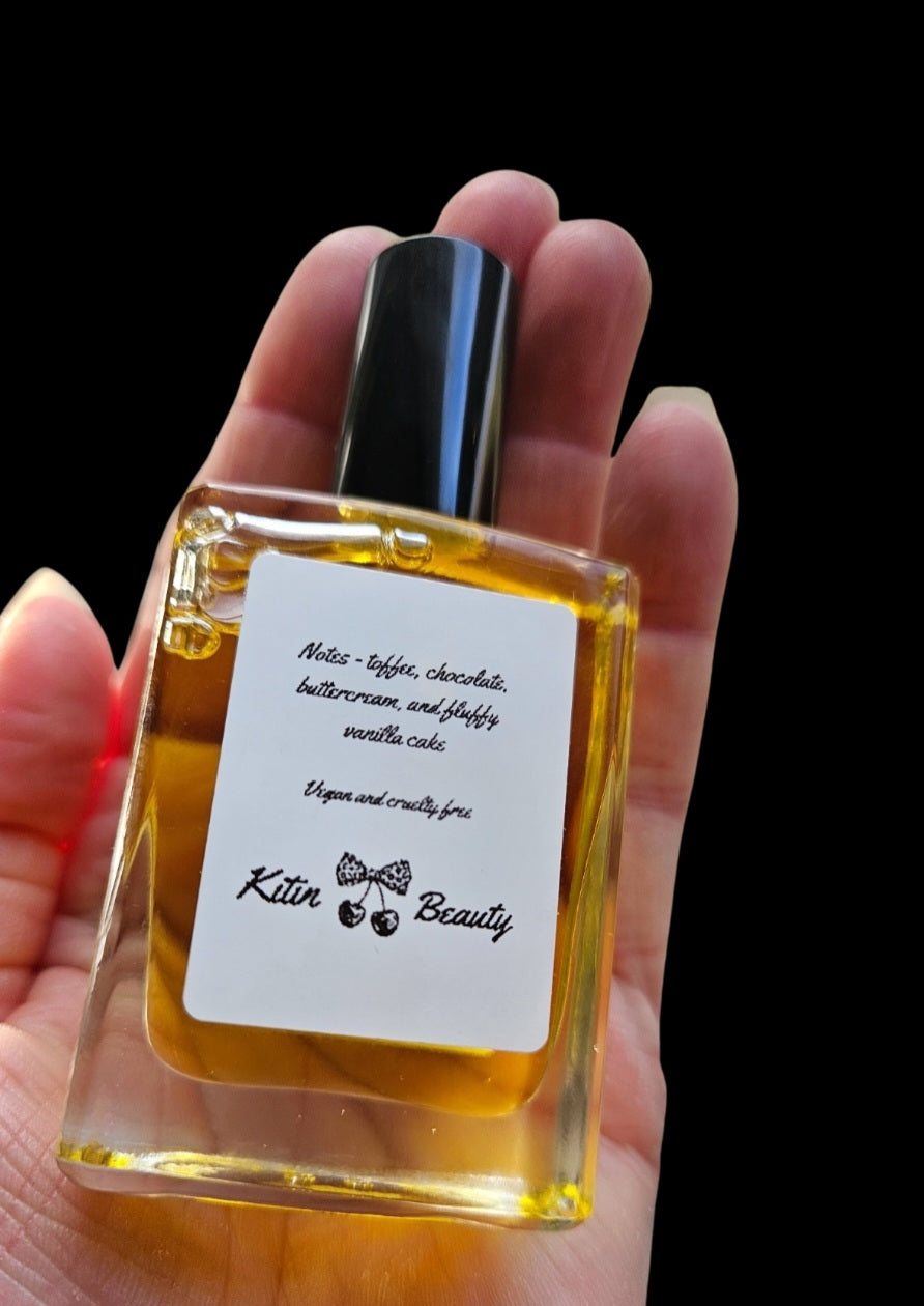 Completely Unhinged – Perfume Oil | Smells Like: Rich Buttercream Toffee Chocolate Cake Vanilla | Vibe: Unpredictable Addictive A Little Too Much (in the best way)